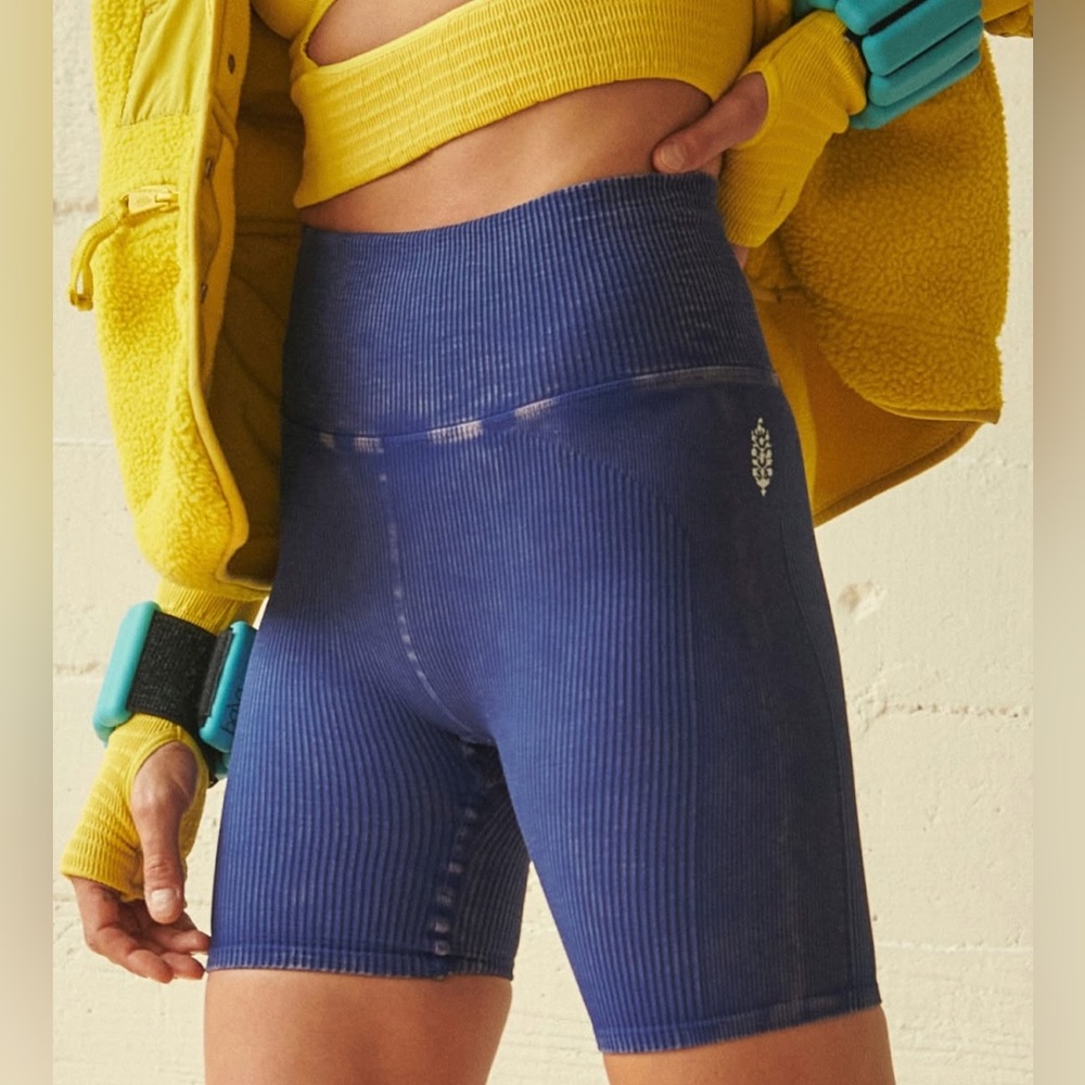 FREE PEOPLE x FP MOVEMENT Happiness Runs High-Rise Bike Short Super-Stretch Sz S - Picture 4 of 7